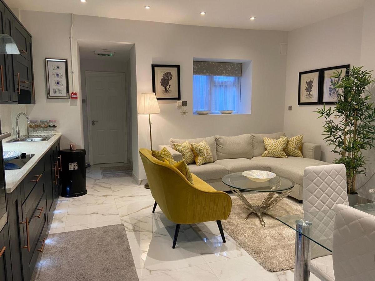 Elegant 2 Bed Flat In Chiswick Lejlighed London Eksteriør billede