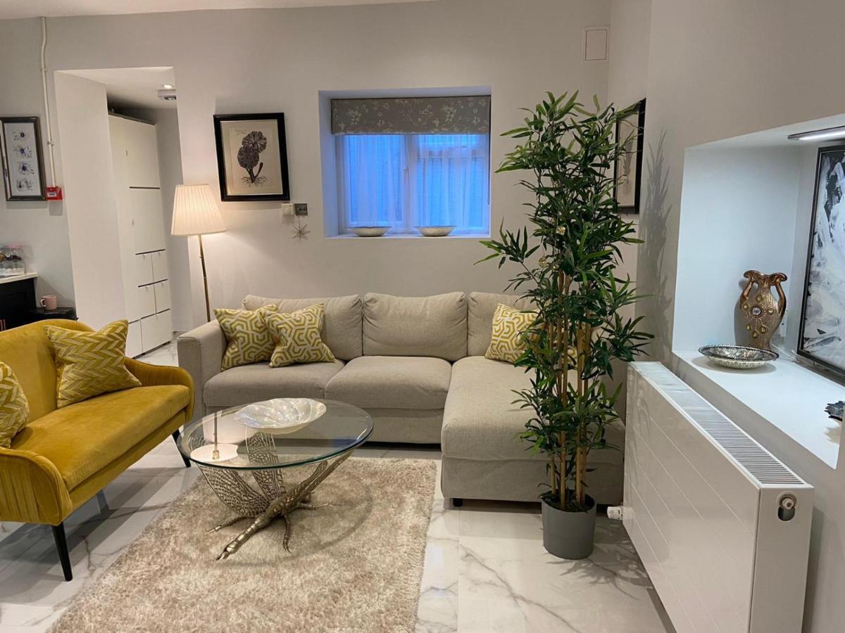 Elegant 2 Bed Flat In Chiswick Lejlighed London Eksteriør billede